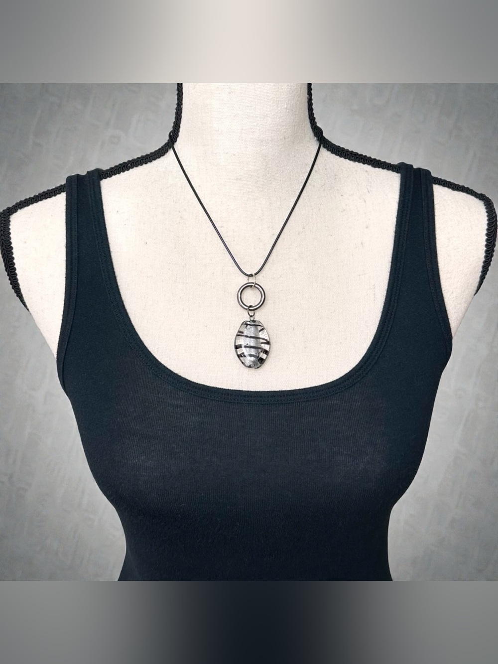 🖤Minimalist Style Silver & Black Pendant Necklace